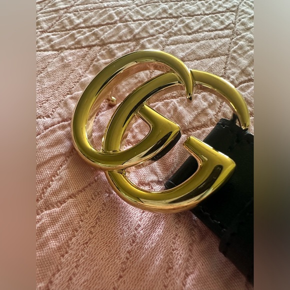 NWOT GUCCI GG MARMONT LEATHER BELT WITH SHINY BUCKLE NEVER USED MINT CONDITION - Picture 6 of 8